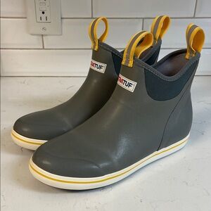 XTRATUF MEN'S ANKLE DECK BOOT Style #22735 Size 9 Grey